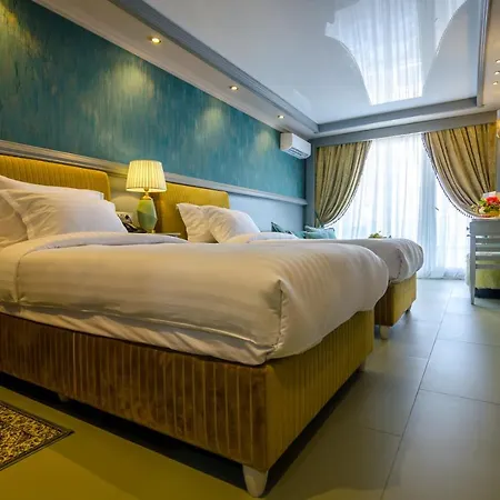 Phoenicia Blue View 4*