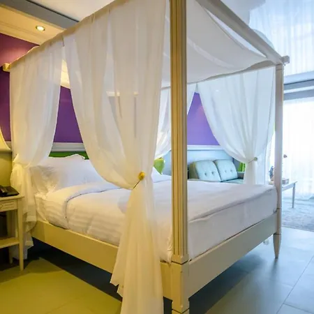 Hotel Phoenicia Blue View
